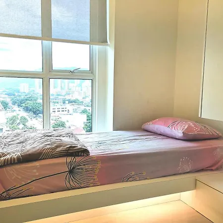 Deluxe And Feel Like A Home 1, 3-6 Pax ,Netflix, Georgetown